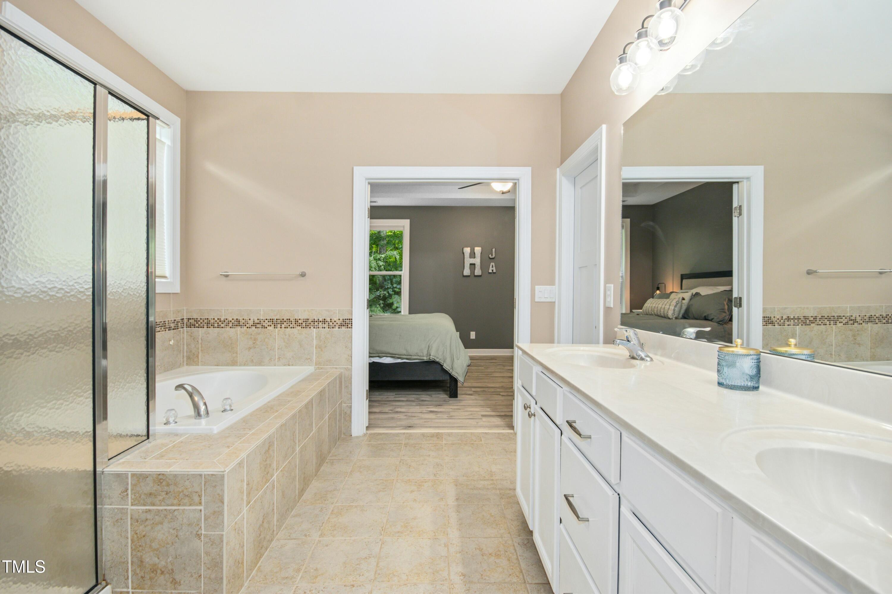 619 E Hatterleigh Avenue