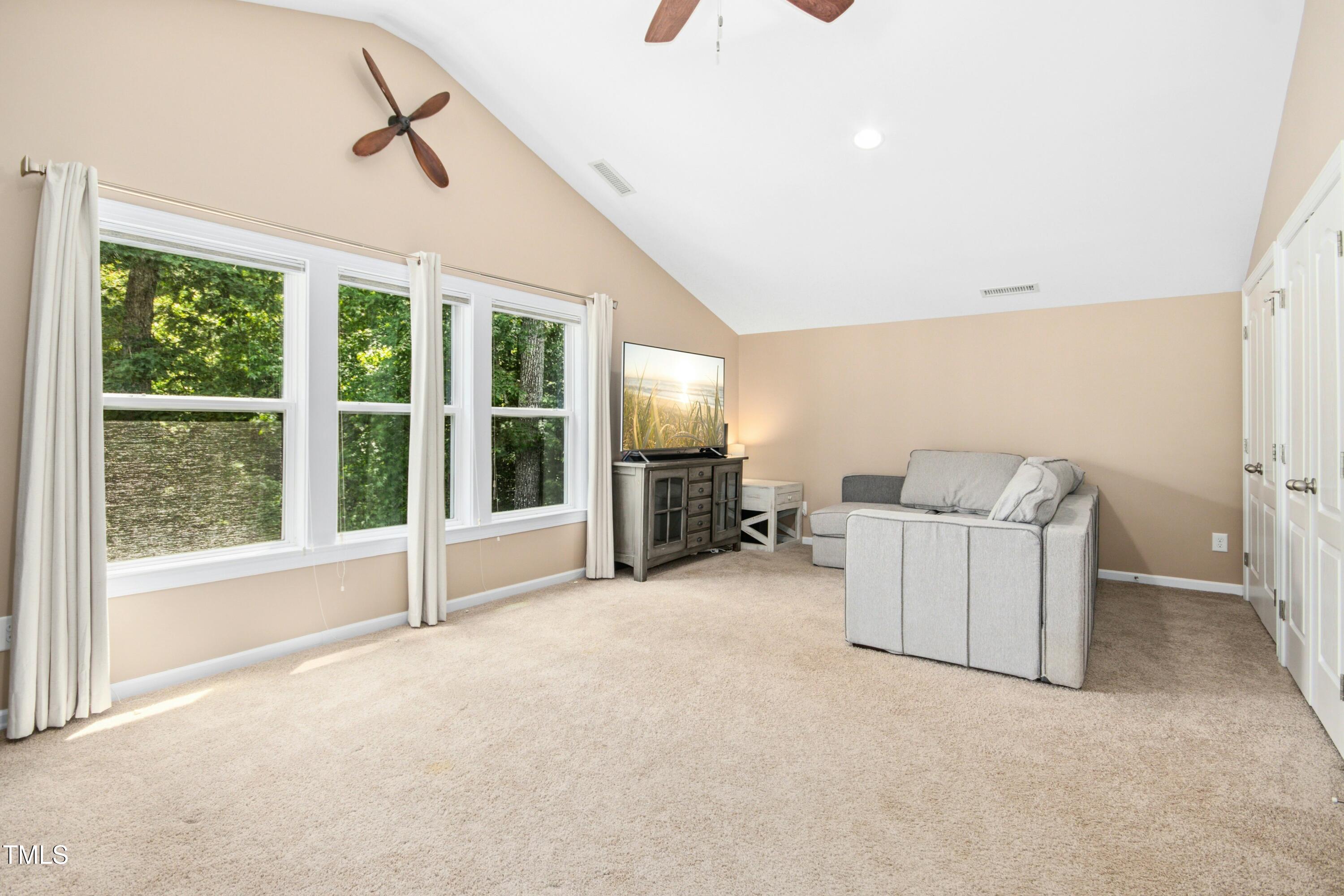 619 E Hatterleigh Avenue