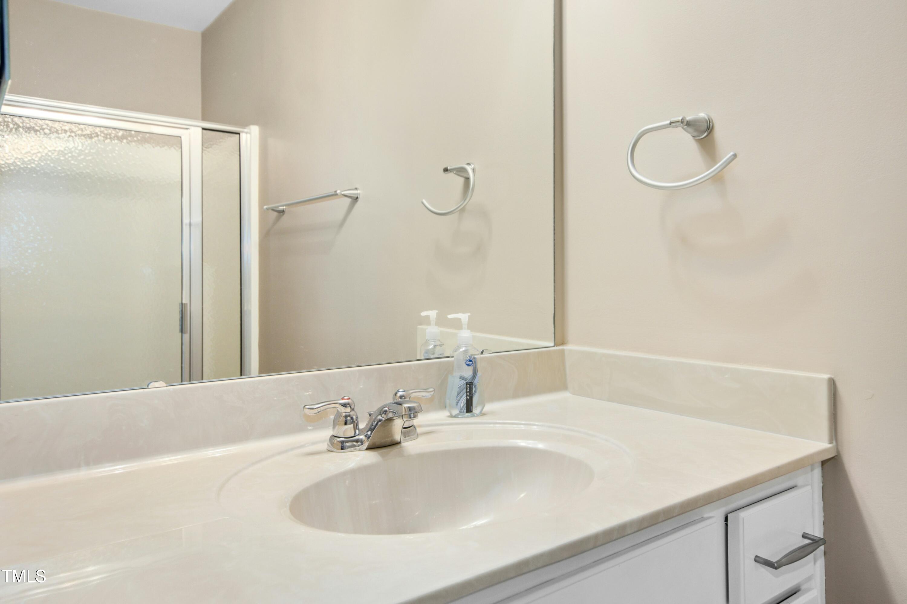 619 E Hatterleigh Avenue