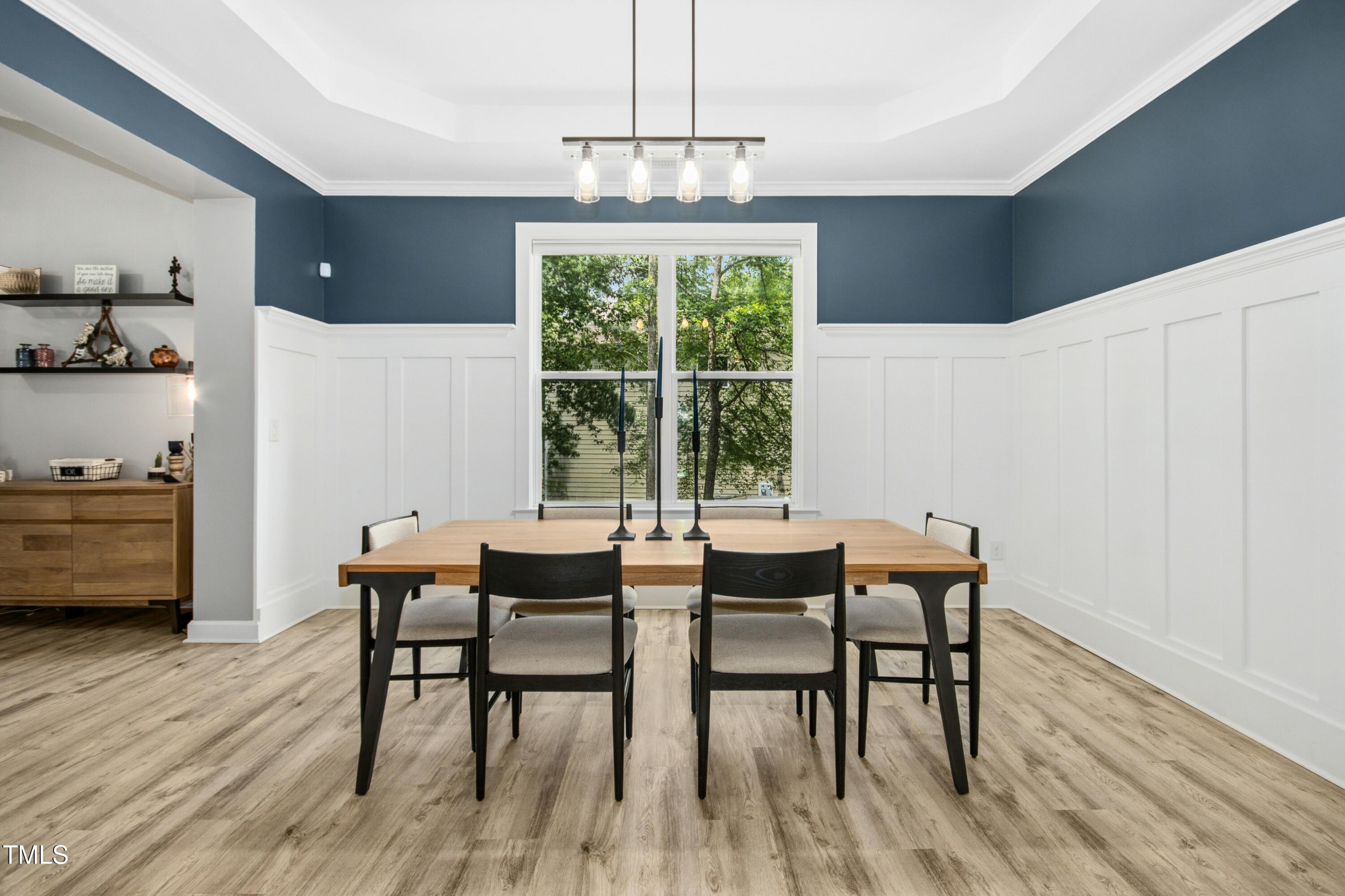 619 E Hatterleigh Avenue