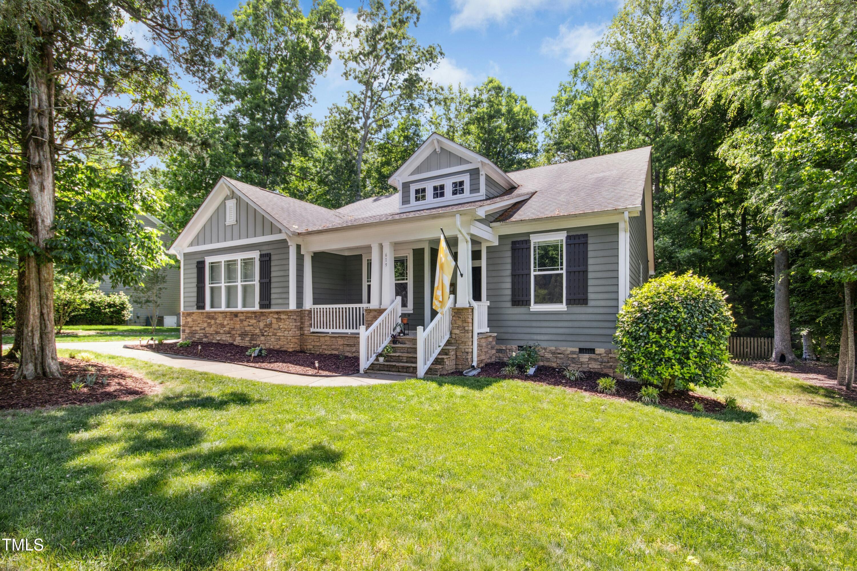 619 E Hatterleigh Avenue