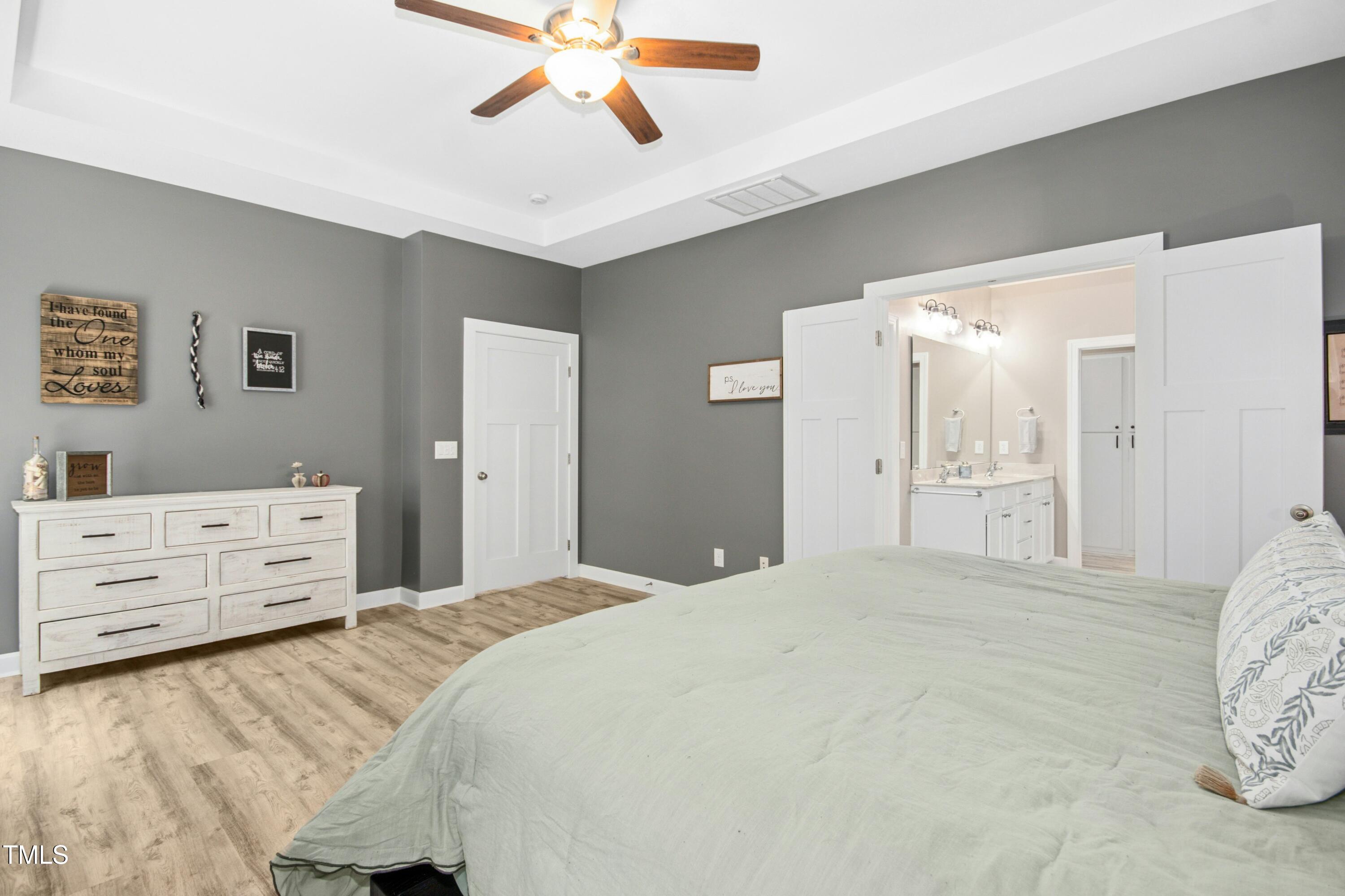 619 E Hatterleigh Avenue