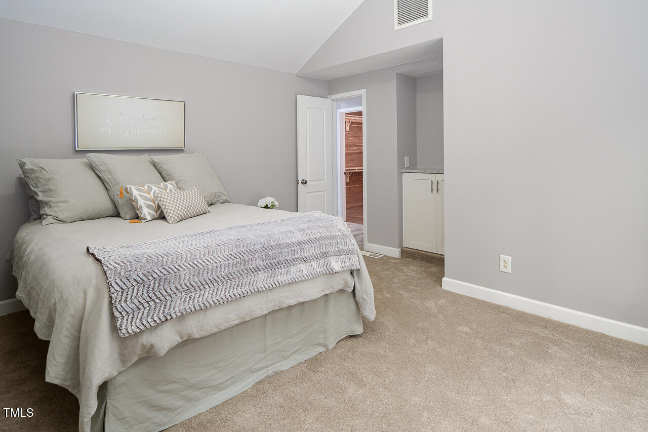 123 Becket Bend Bend