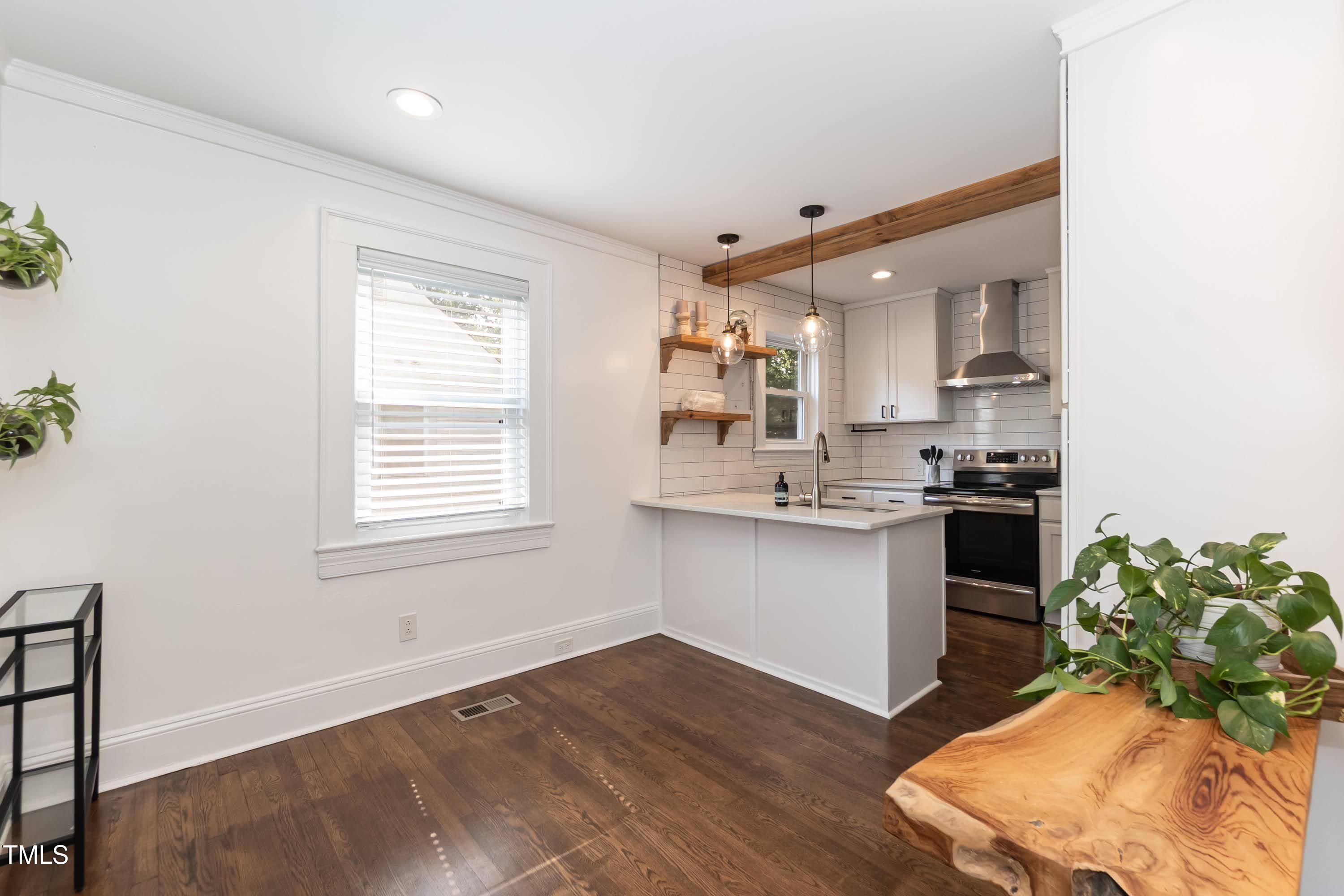 415 W Carver Street, Durham