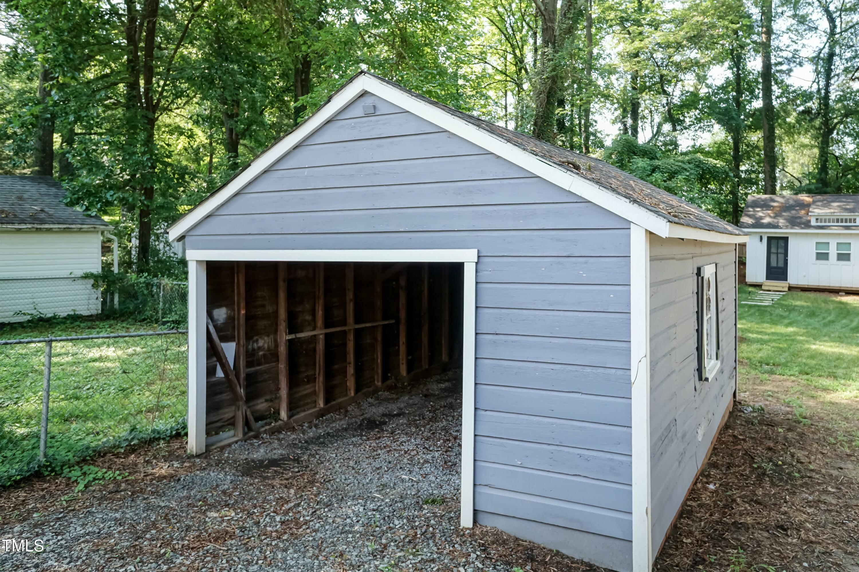 415 W Carver Street, Durham