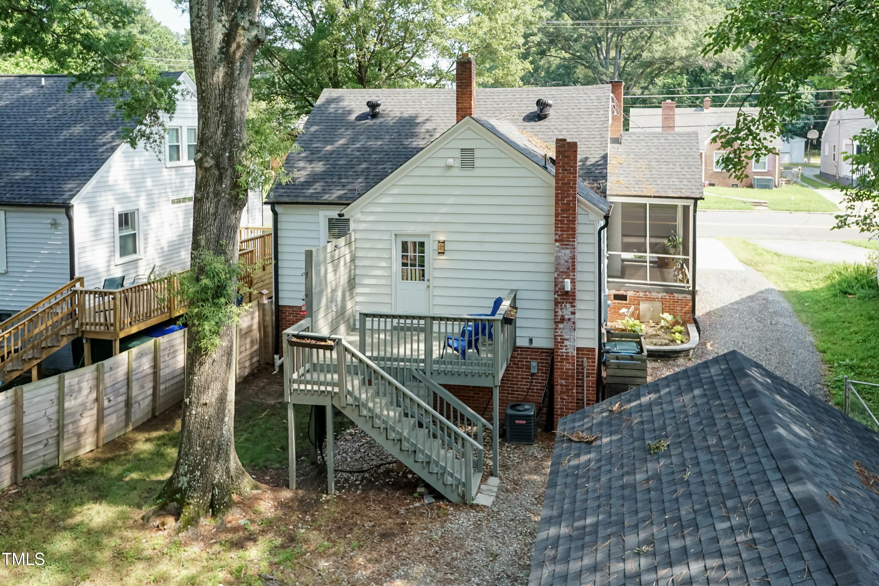 415 W Carver Street, Durham