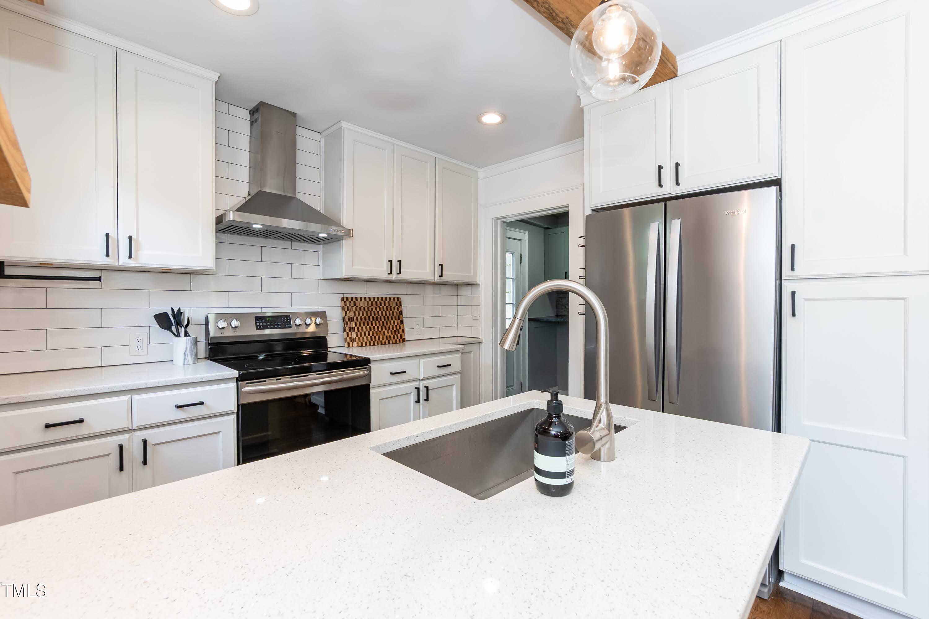 415 W Carver Street, Durham