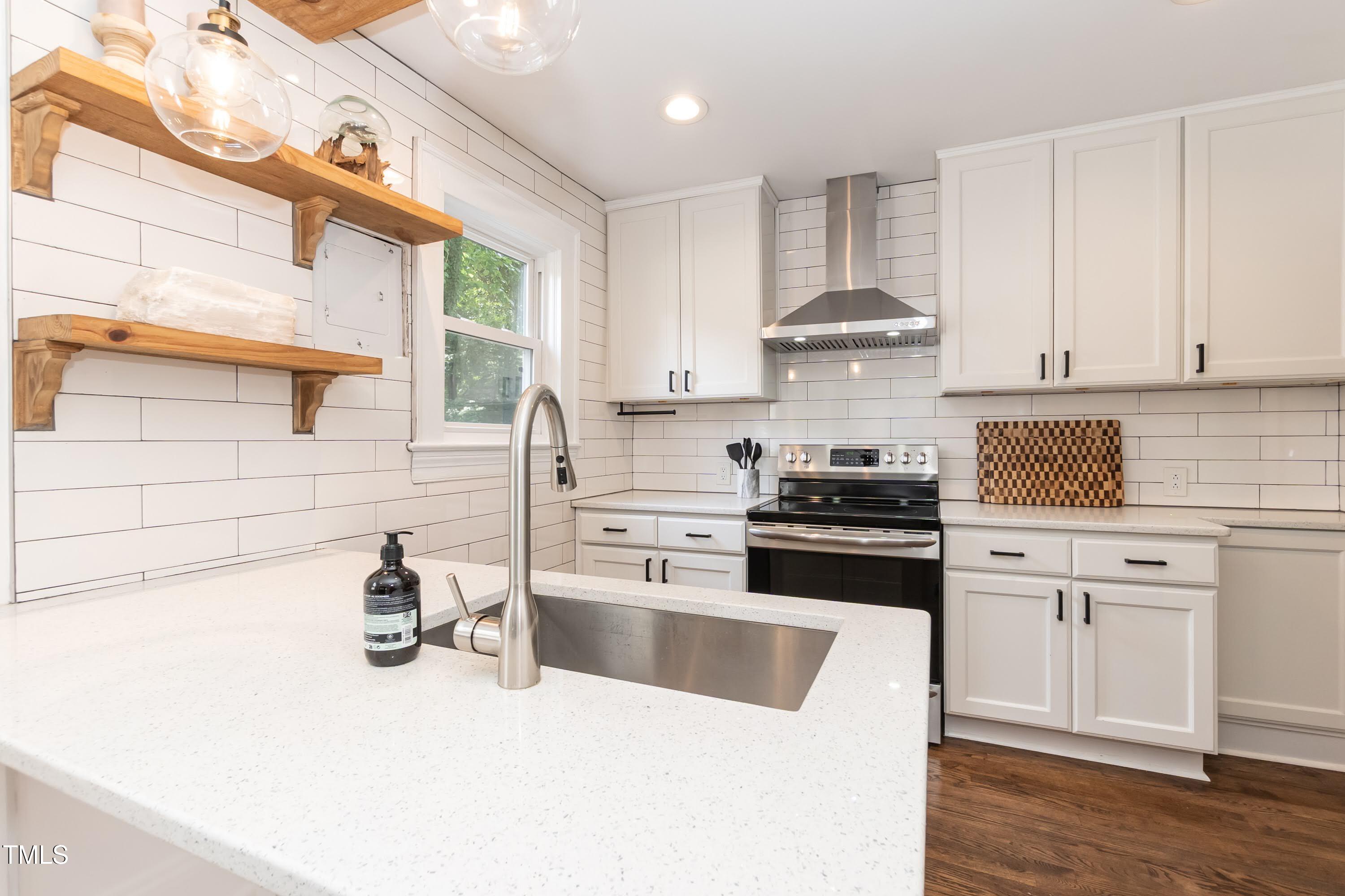 415 W Carver Street, Durham