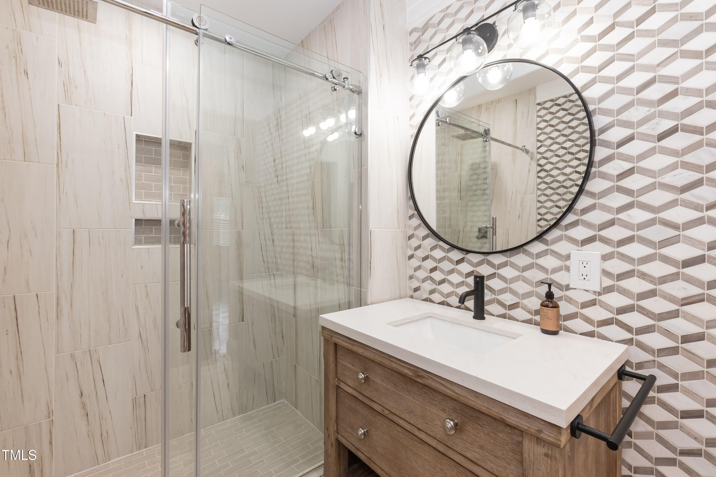 415 W Carver Street, Durham