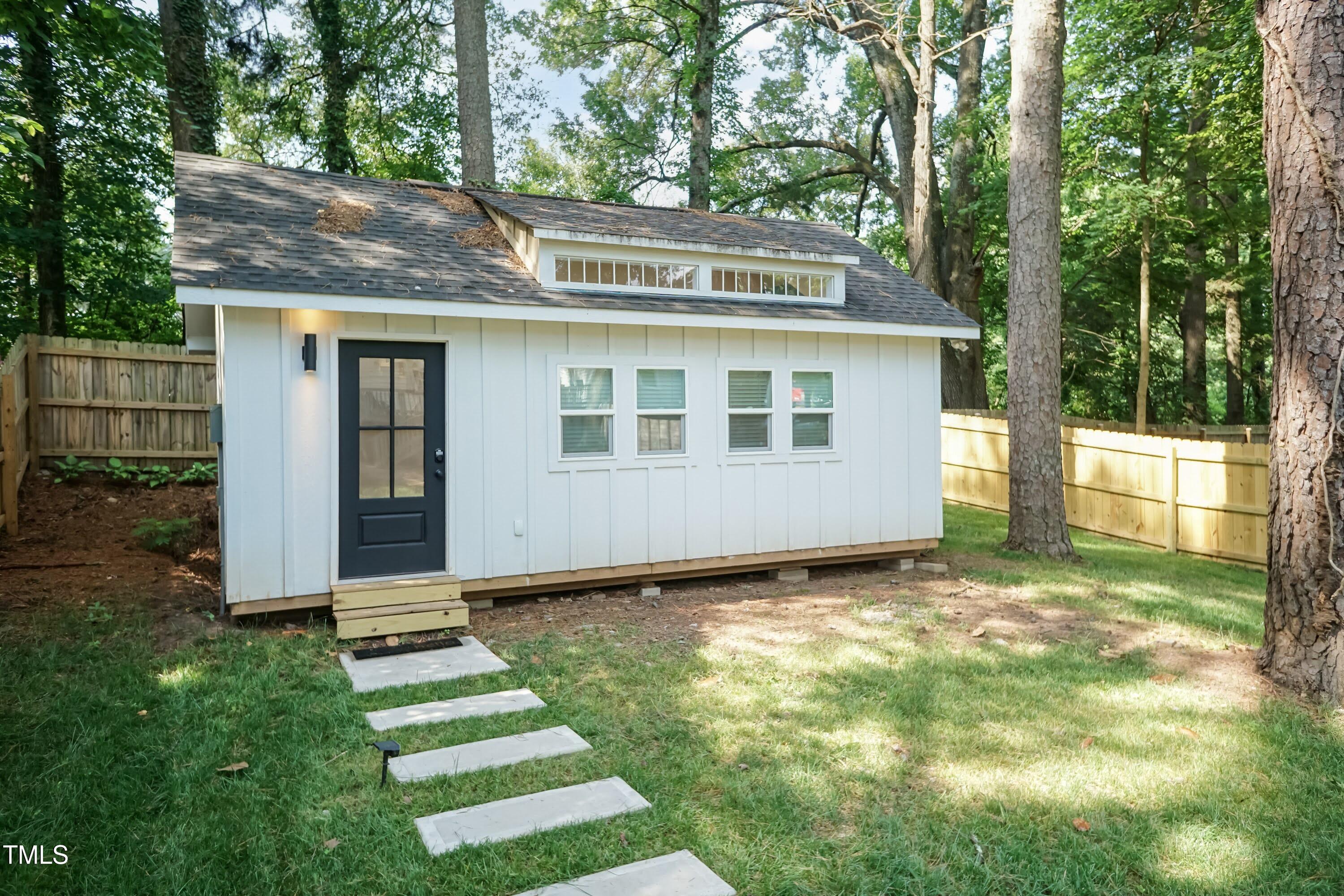 415 W Carver Street, Durham