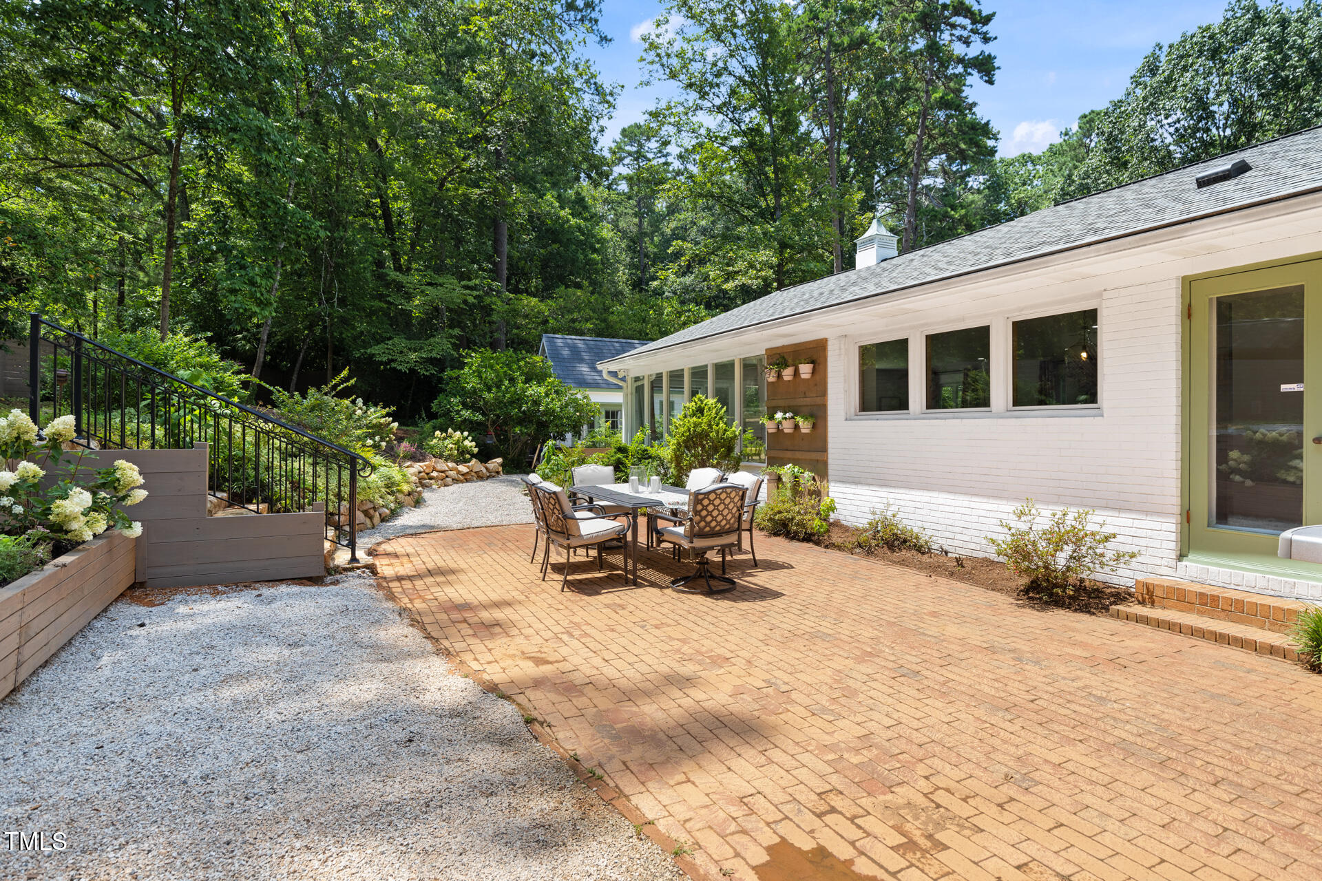 317 Reade Road