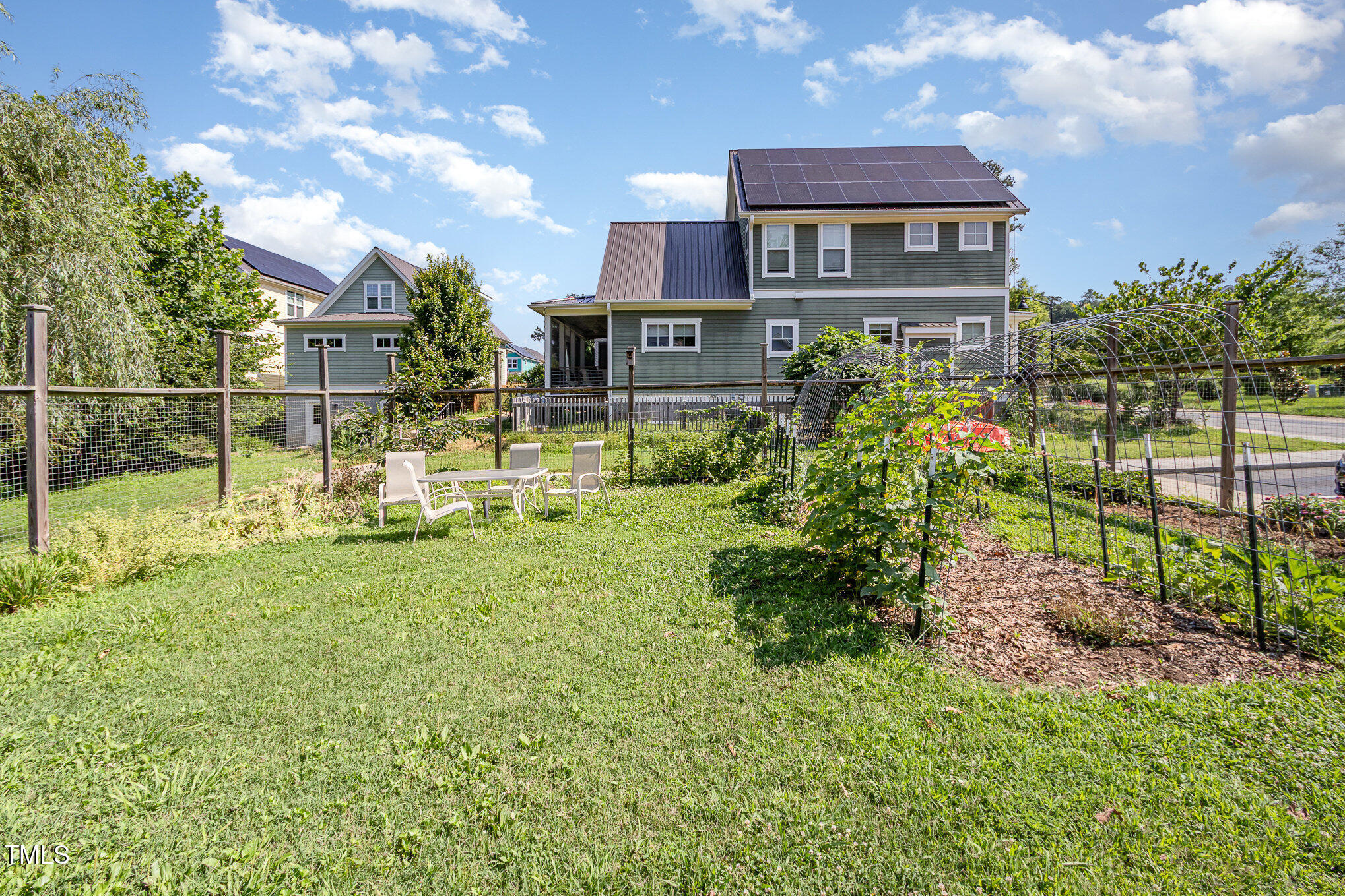 102 Fiori Hill Drive S, Hillsborough
