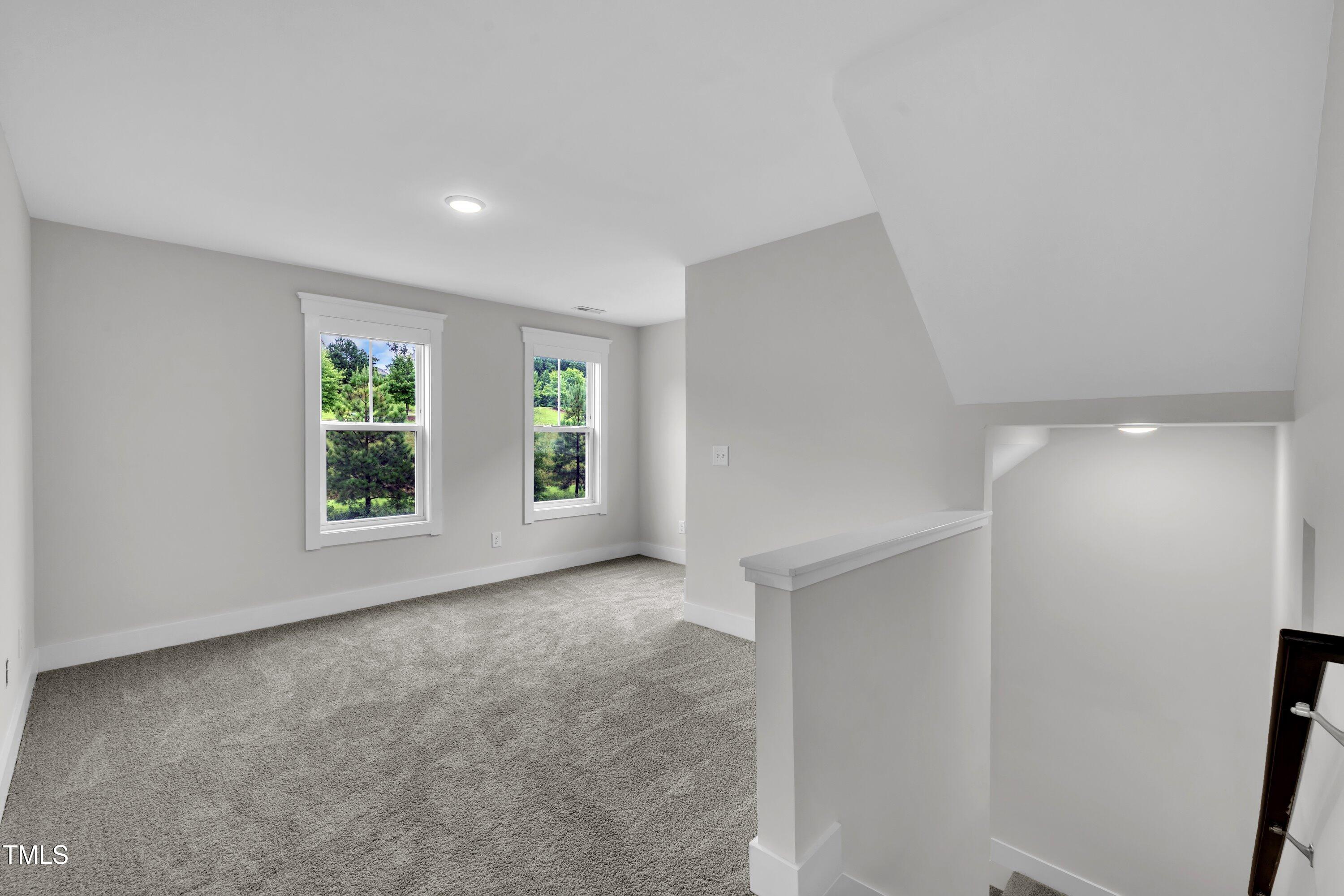 102 Fiori Hill Drive S, Hillsborough