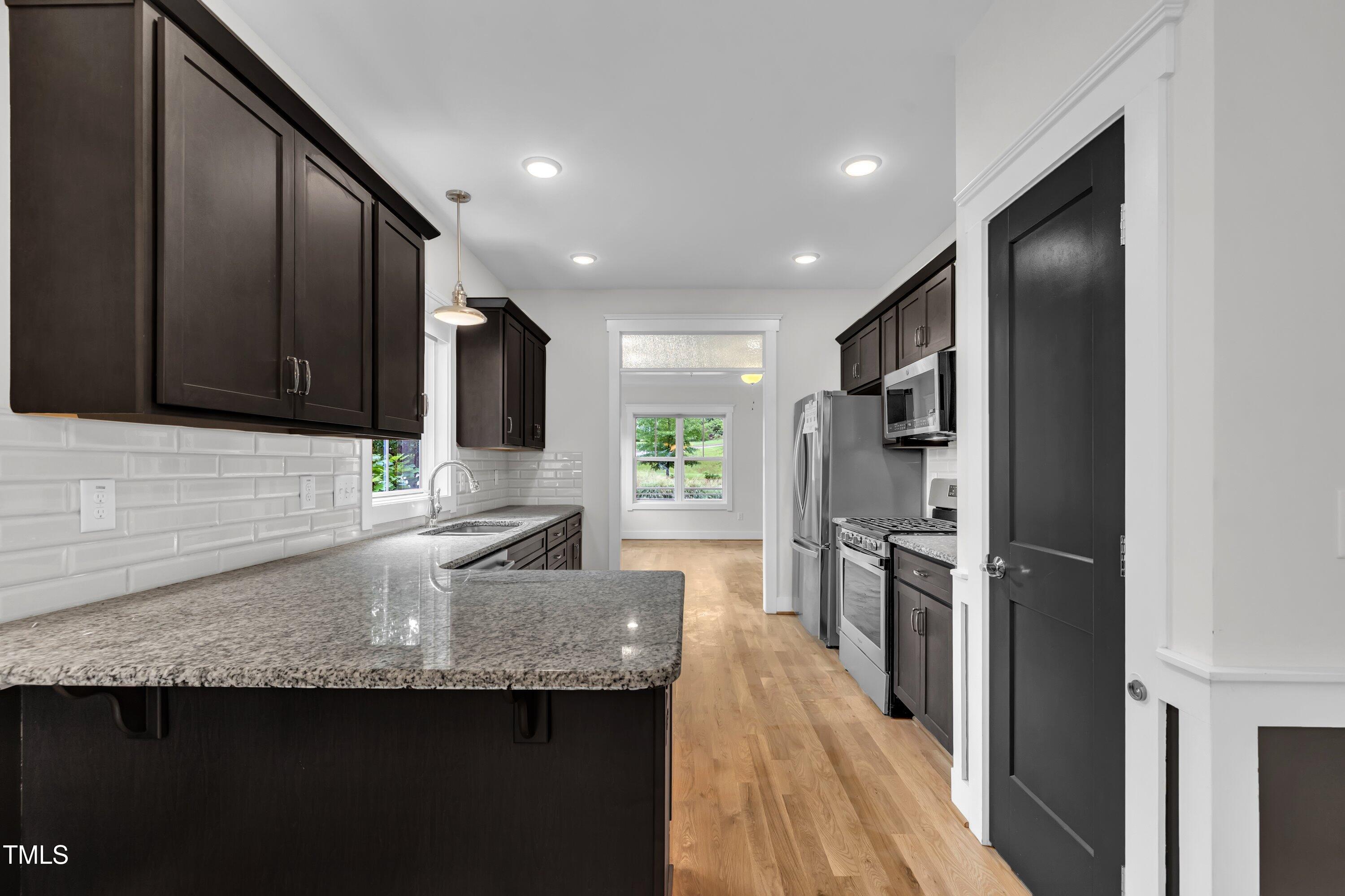 102 Fiori Hill Drive S, Hillsborough