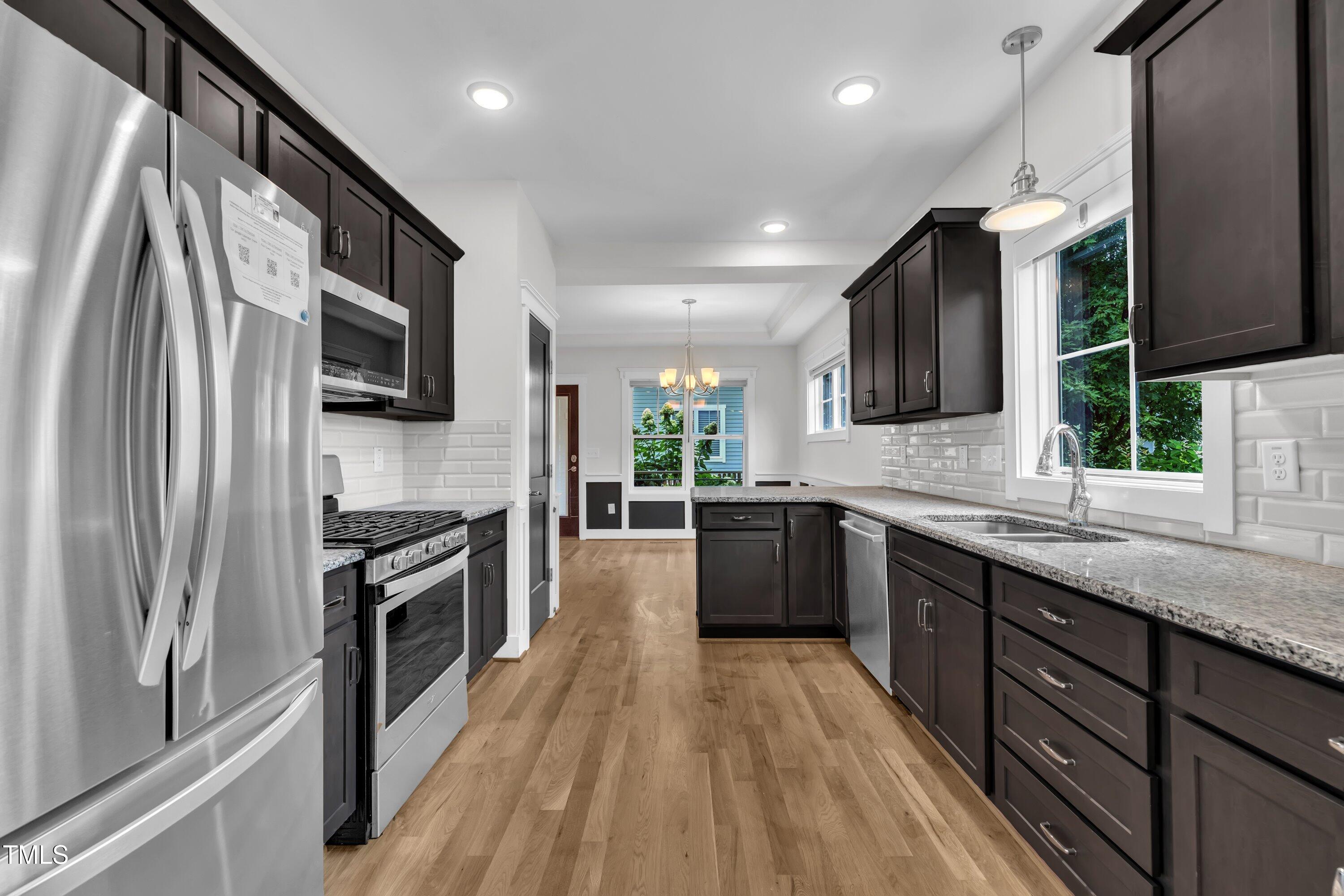 102 Fiori Hill Drive S, Hillsborough