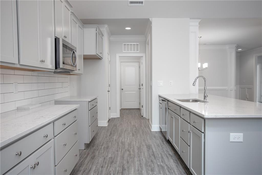1097 Beechcraft Drive # 141