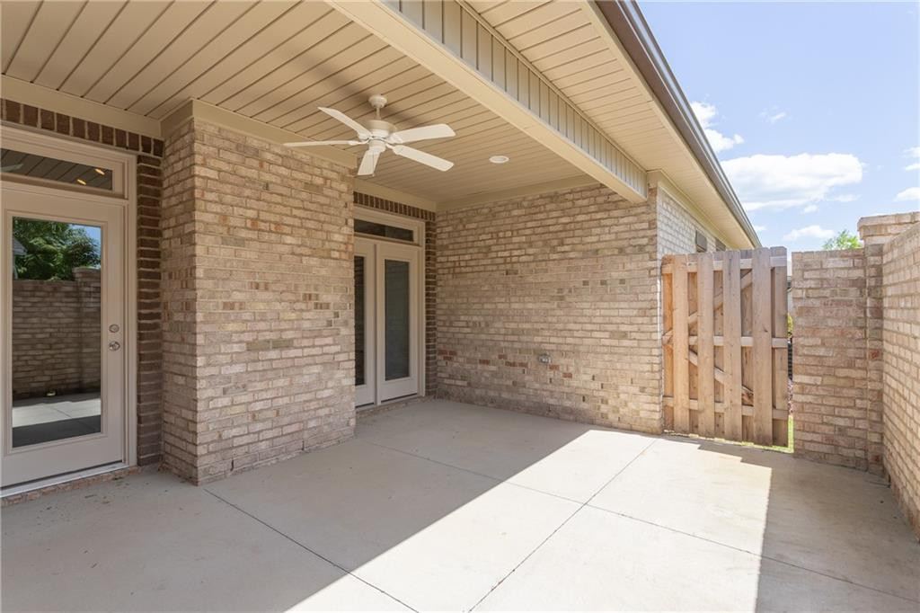 1097 Beechcraft Drive # 141