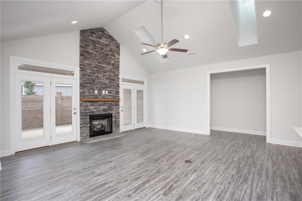 1097 Beechcraft Drive # 141