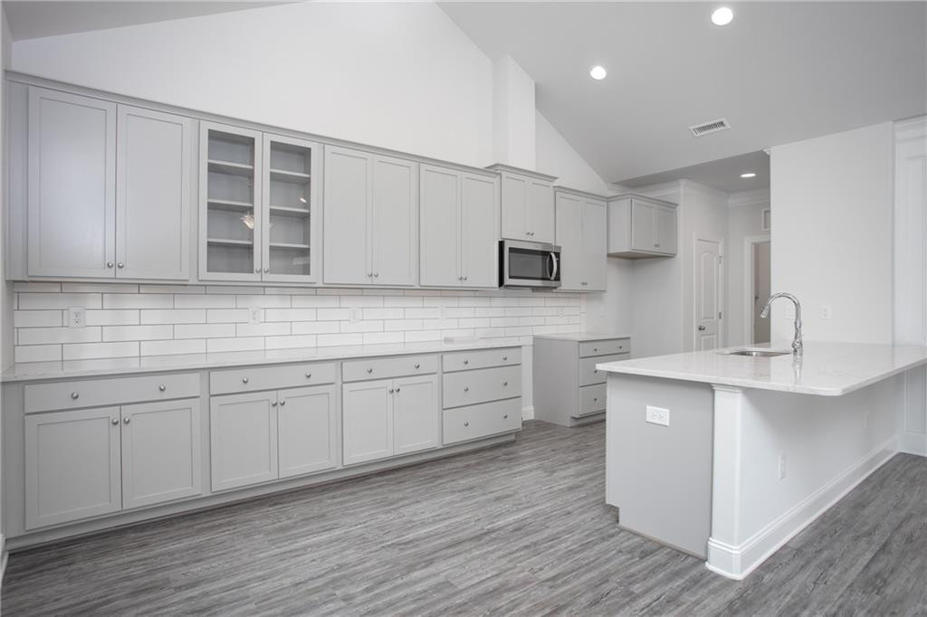 1097 Beechcraft Drive # 141