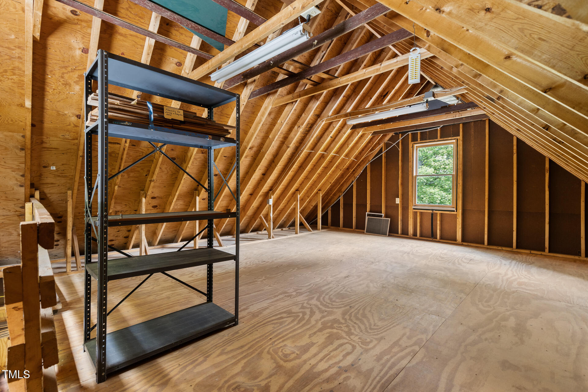 215 N Occoneechee Street