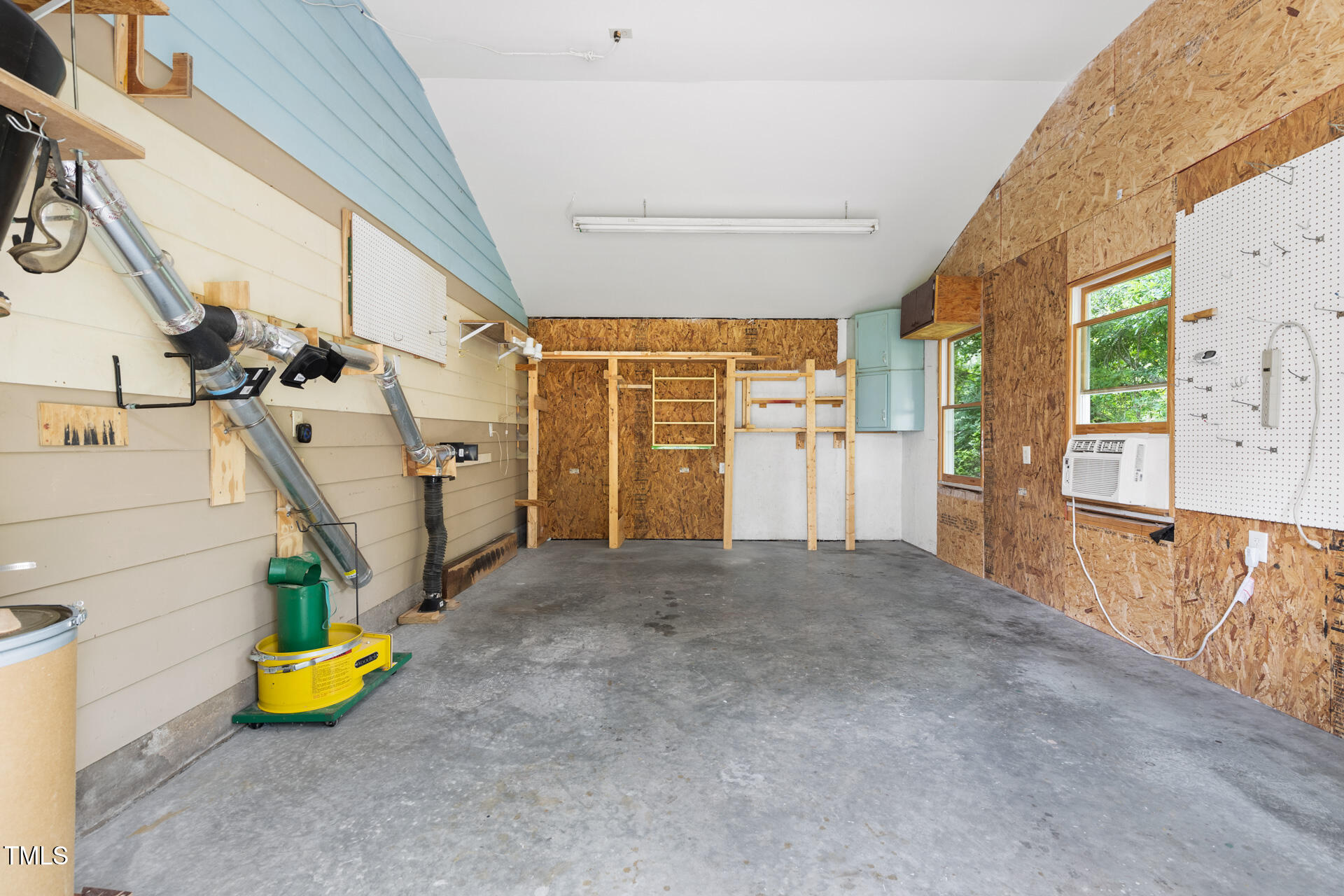 215 N Occoneechee Street