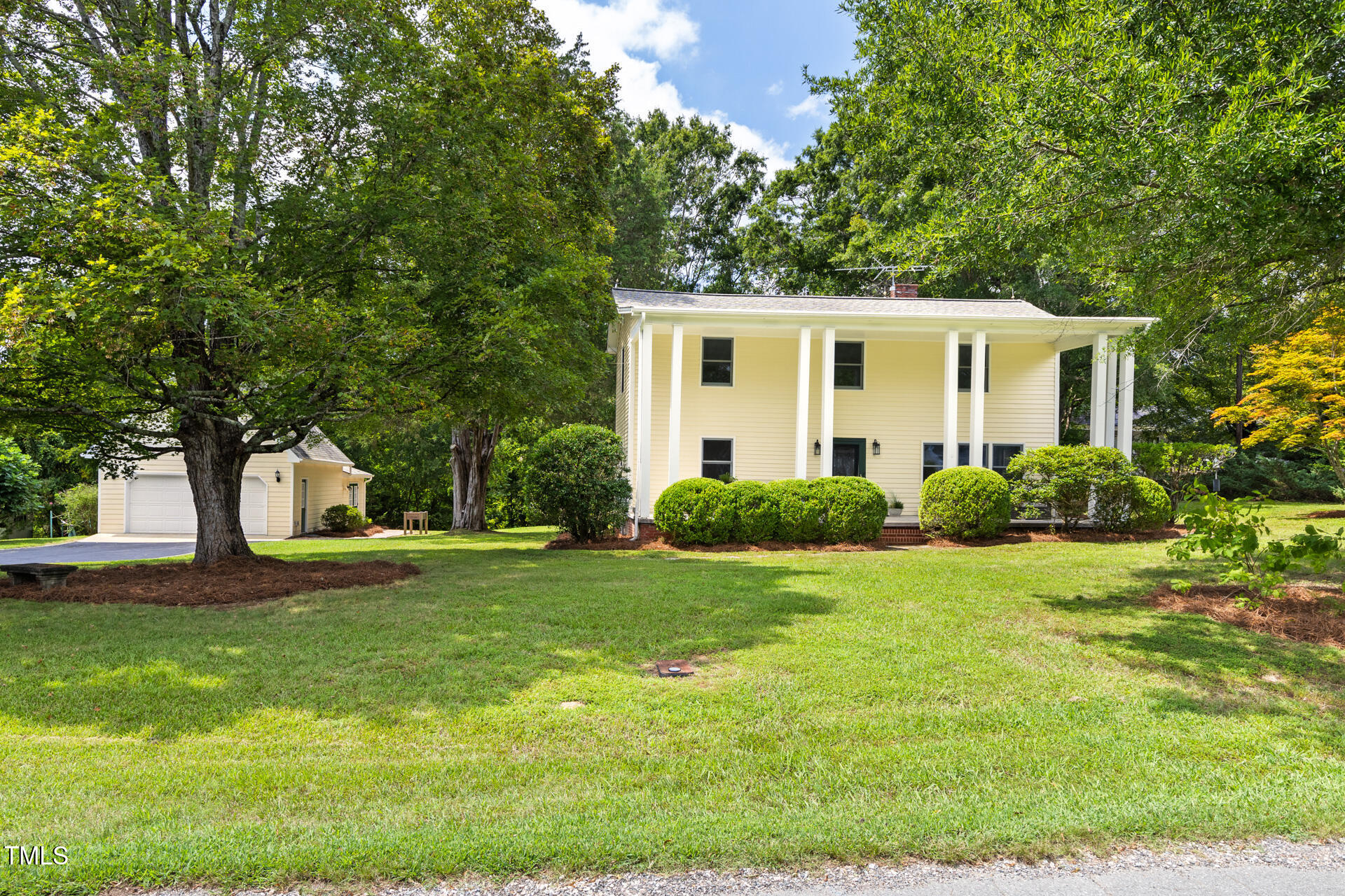 215 N Occoneechee Street