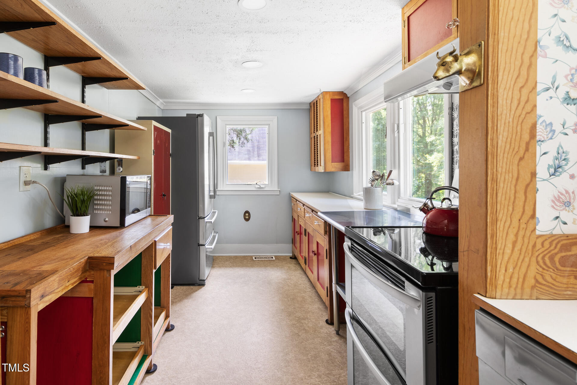 215 N Occoneechee Street