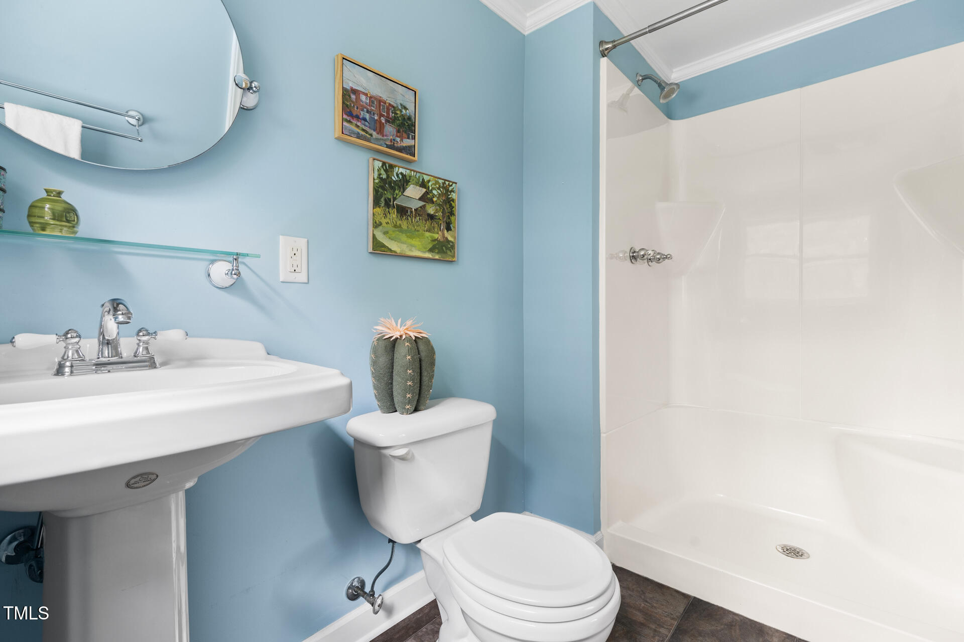 215 N Occoneechee Street