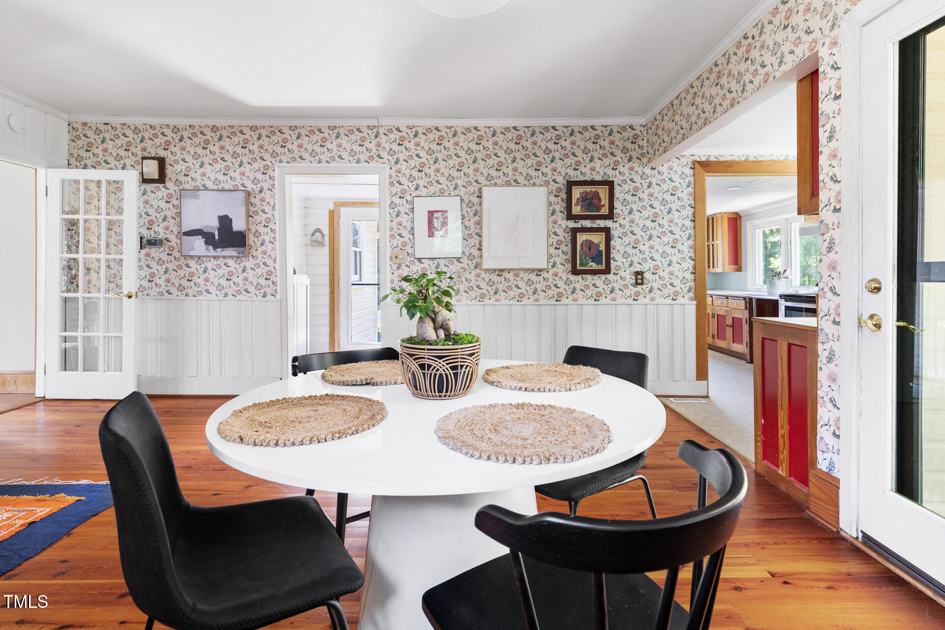 215 N Occoneechee Street