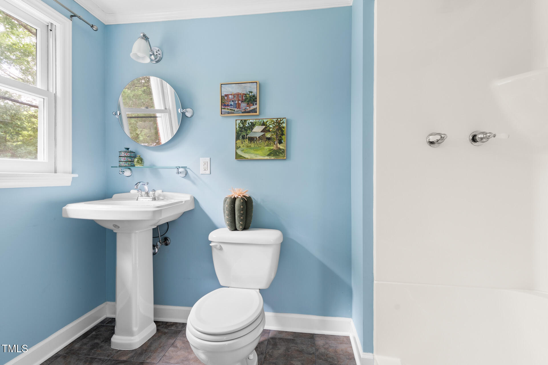 215 N Occoneechee Street