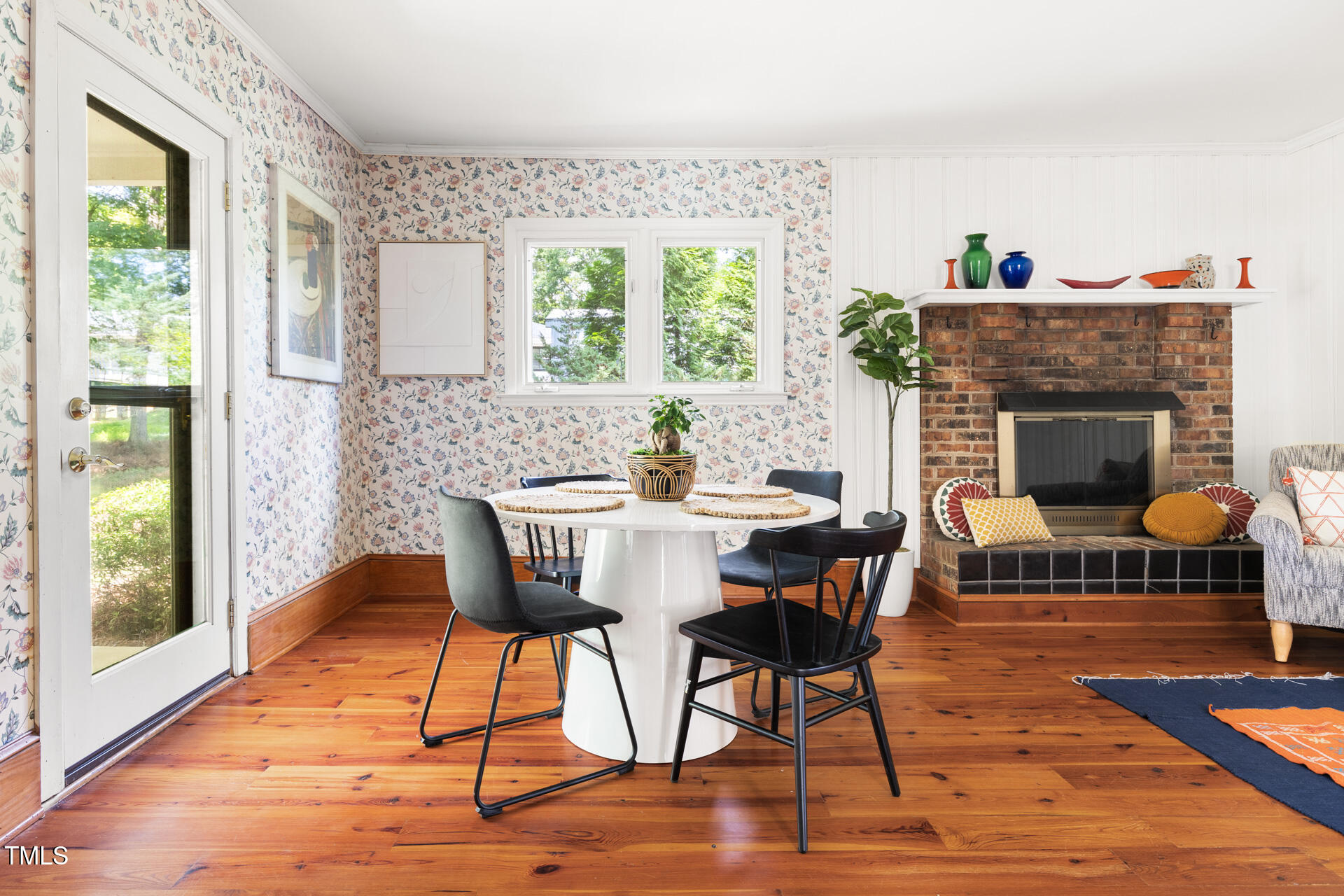 215 N Occoneechee Street