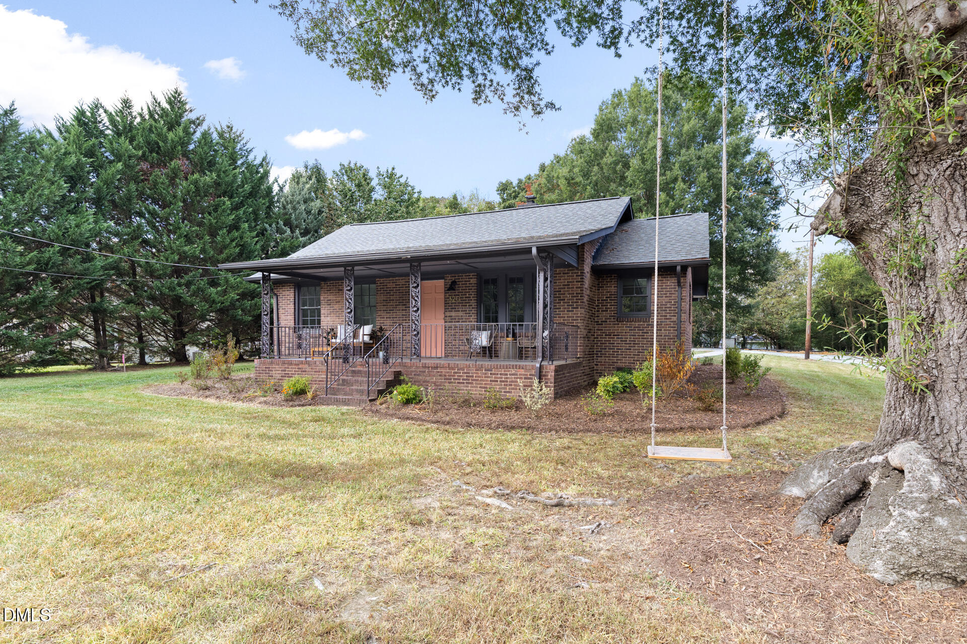 320 W Orange Street