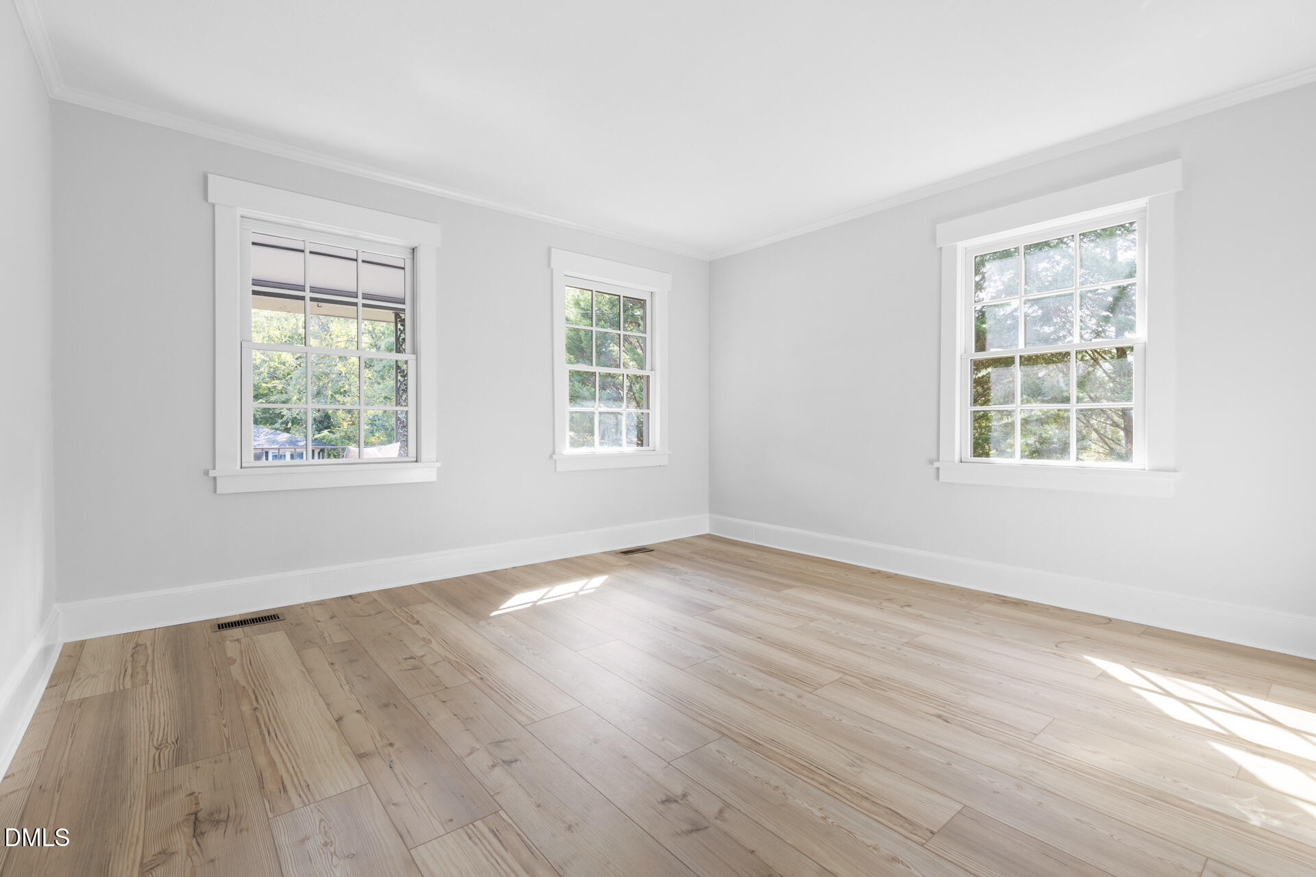 320 W Orange Street