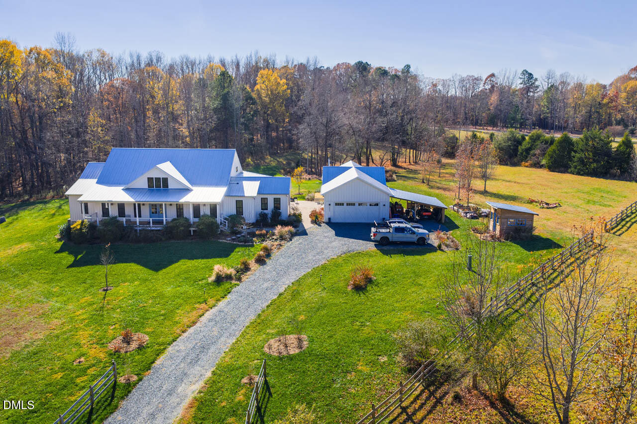 3833 Blakely Way