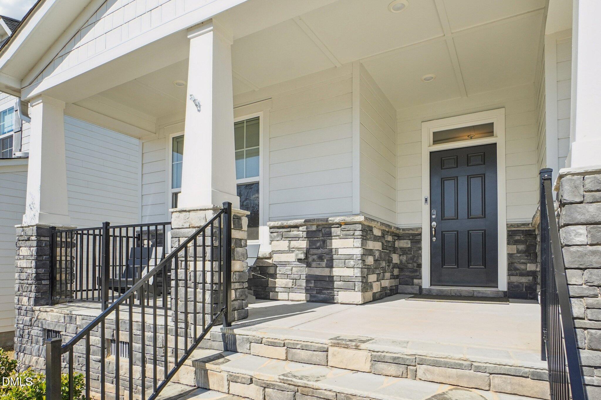 348 Abbot Place