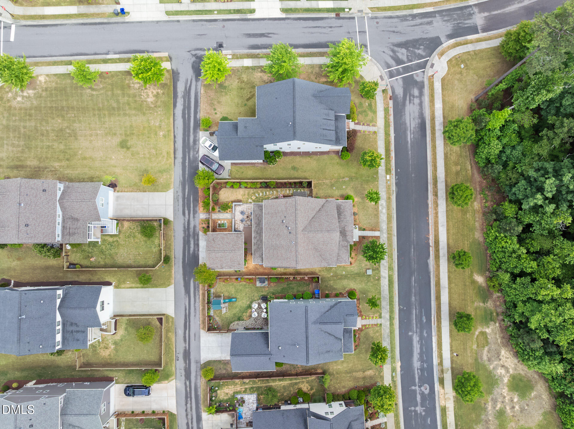 271 Ellsworth Manor Drive