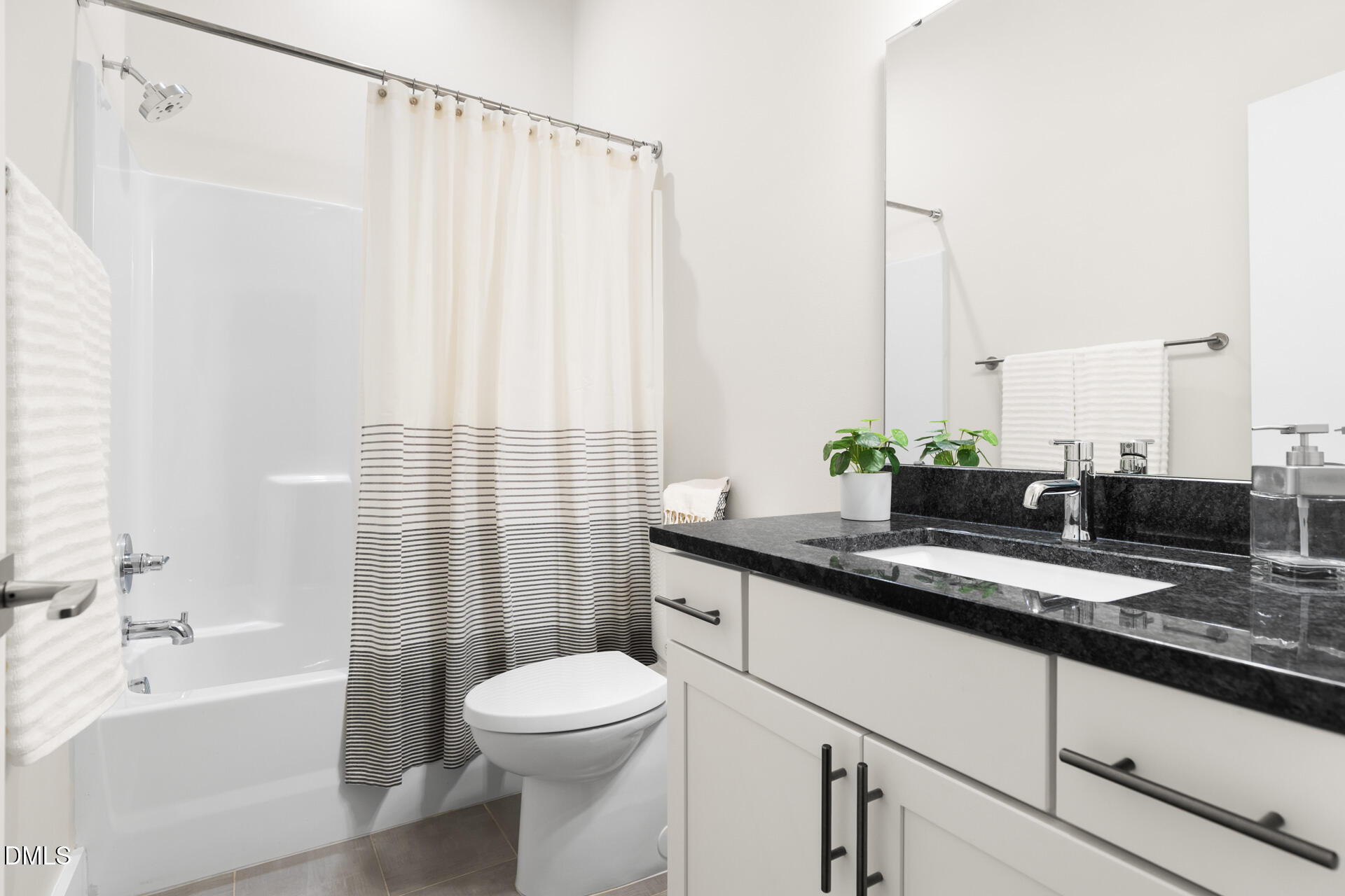 515 N Churton Street Unit 101