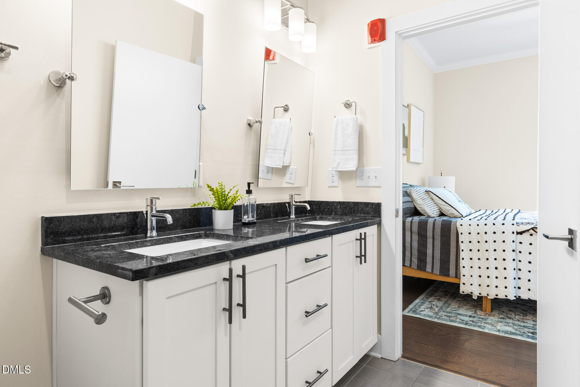 515 N Churton Street Unit 101