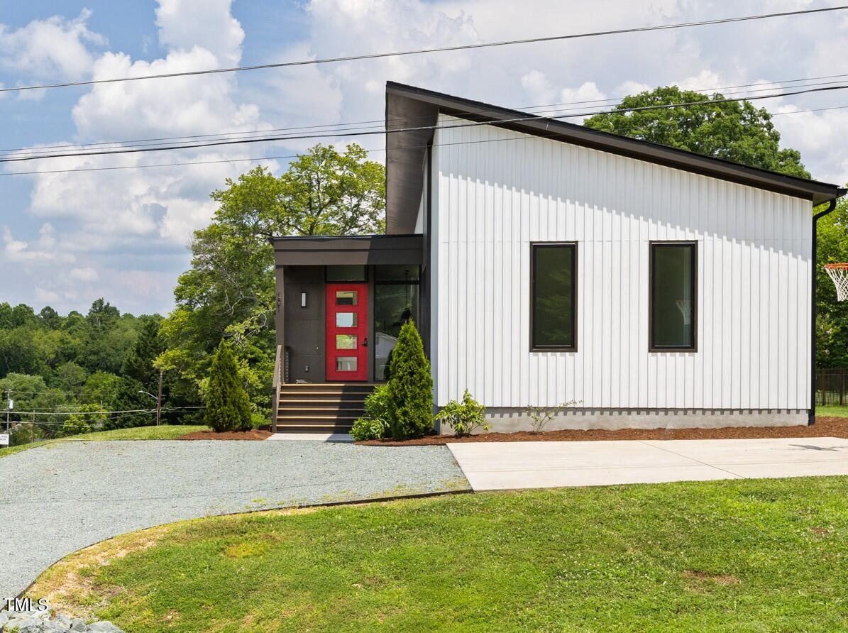 101 Jones Avenue