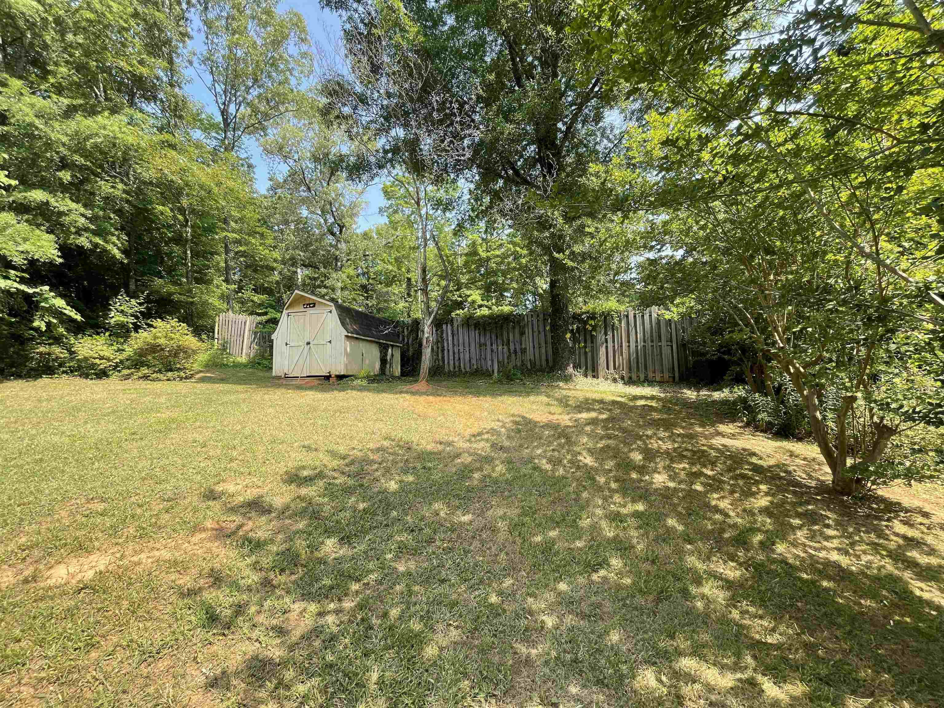 126 W Union Street