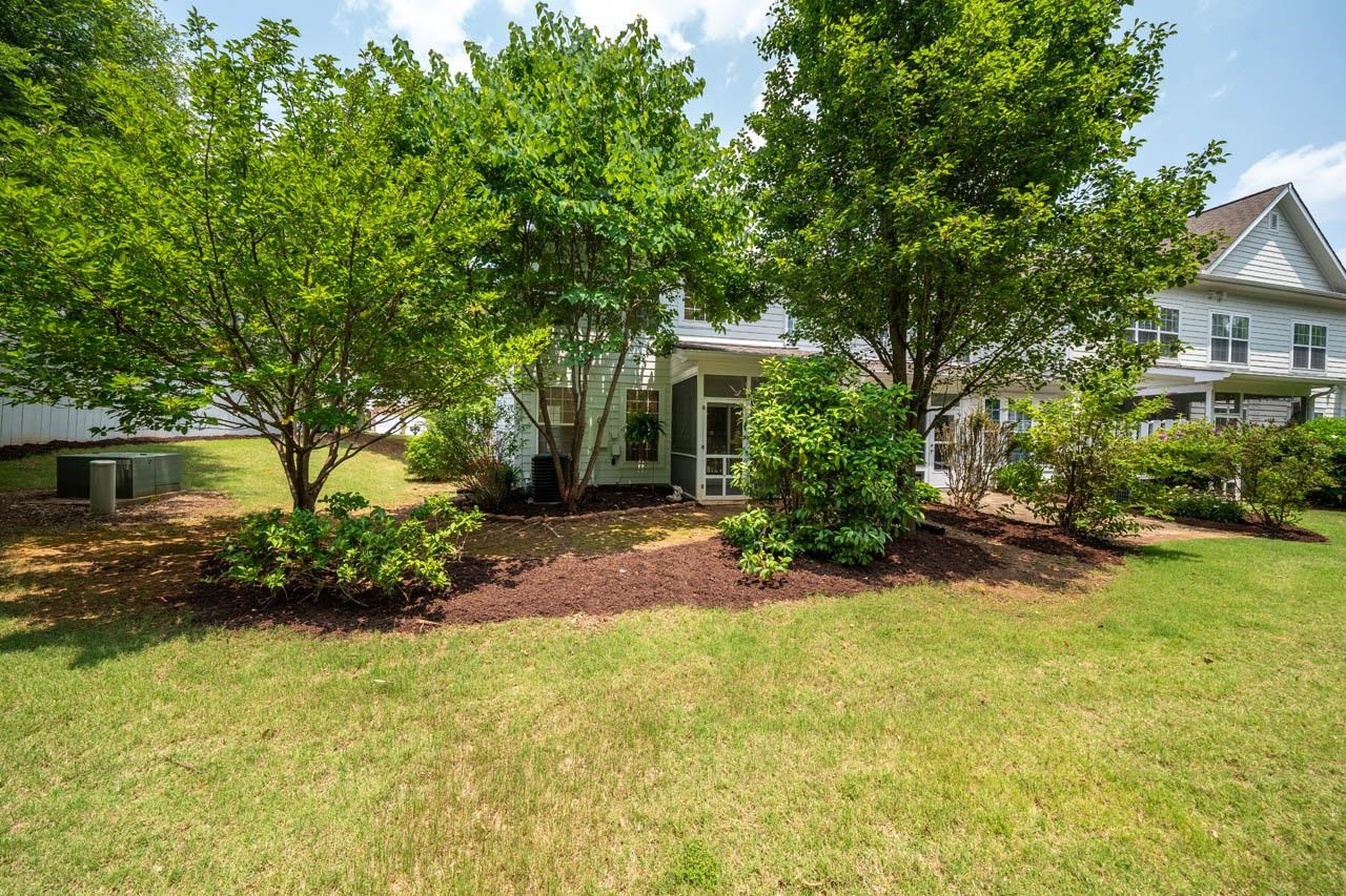 802 Bartlett Circle