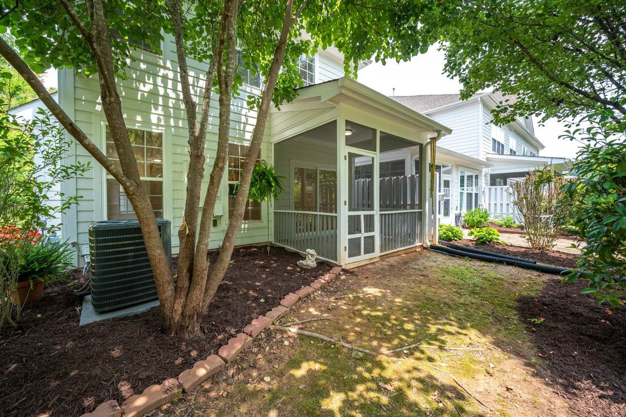 802 Bartlett Circle