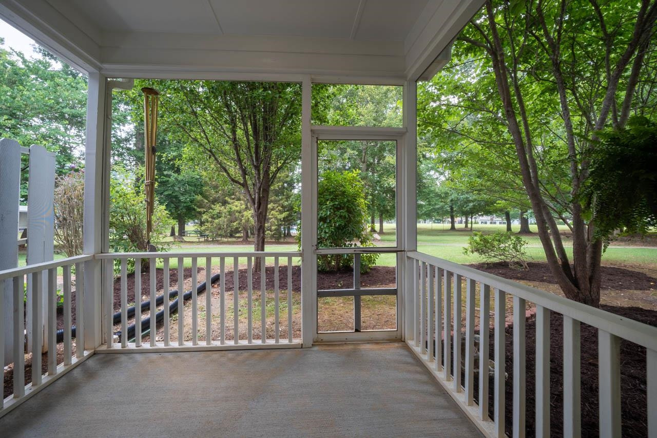 802 Bartlett Circle