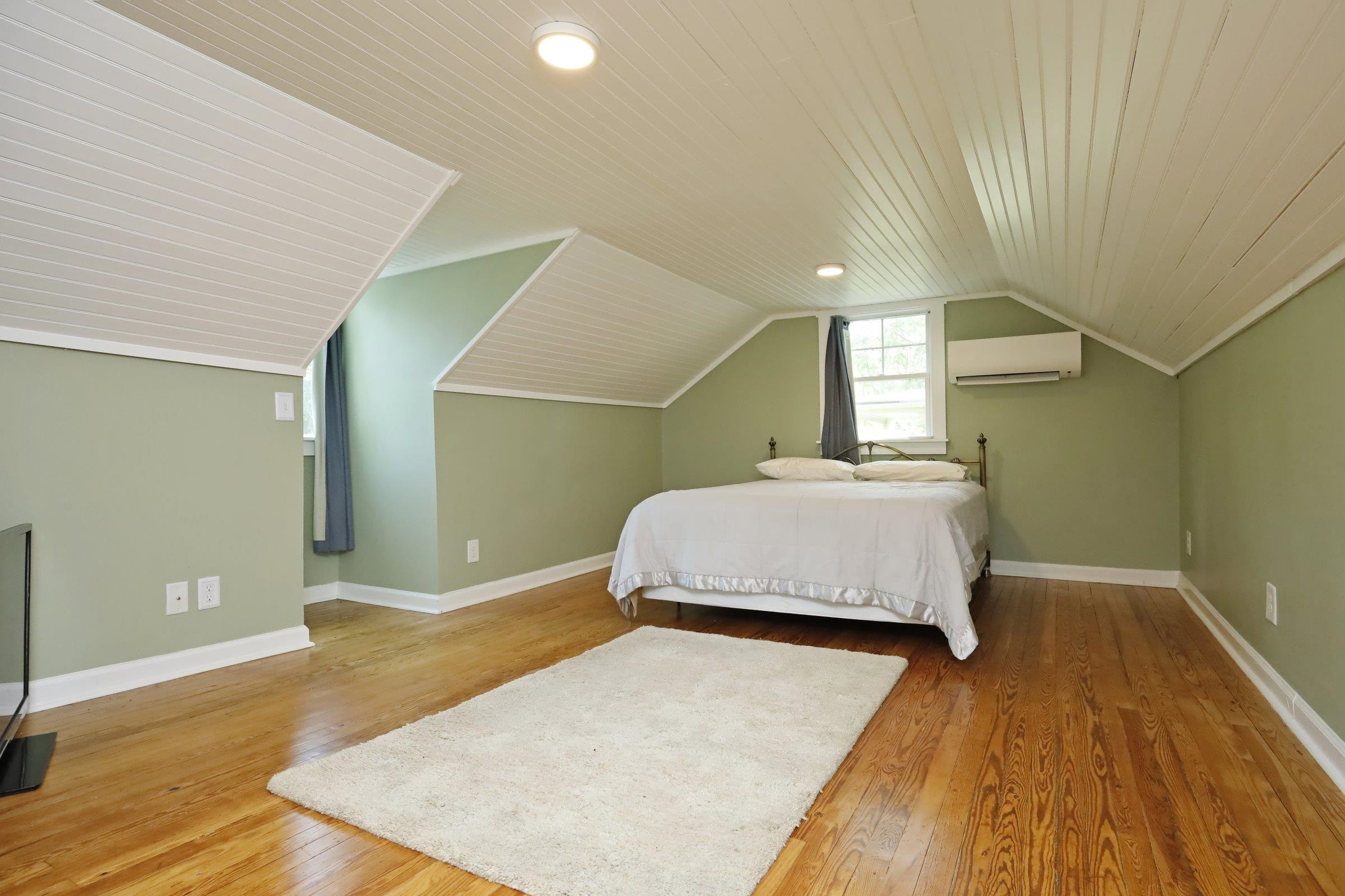 406 Margaret Lane
