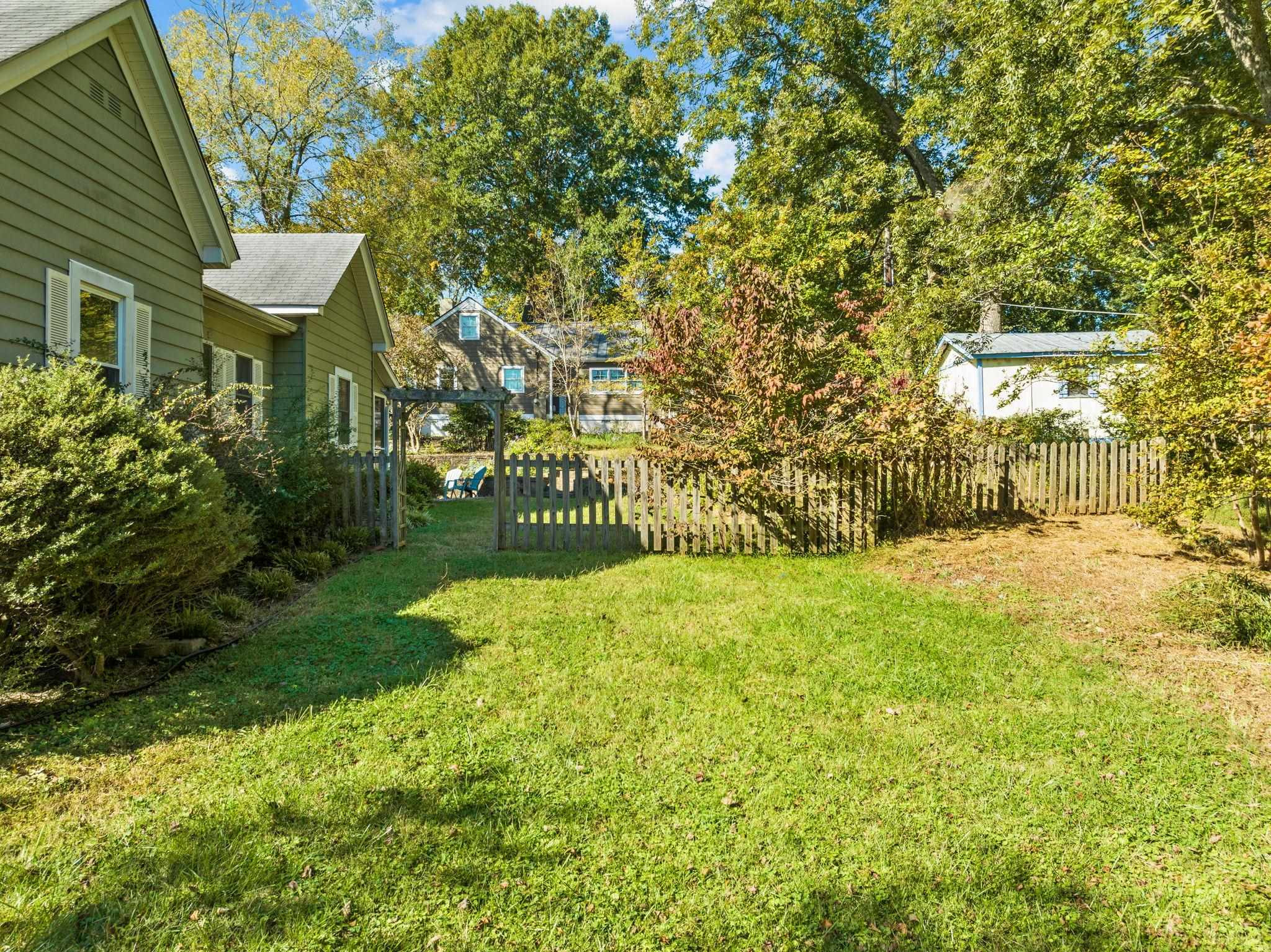 108 S Occoneechee Street
