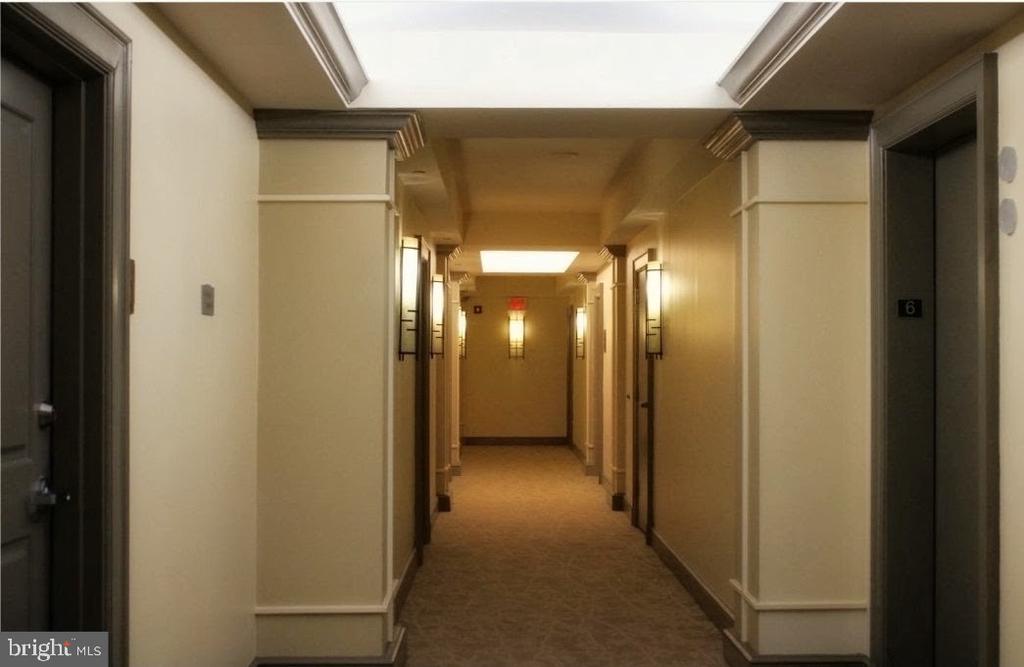 777 7TH NW Unit: 424