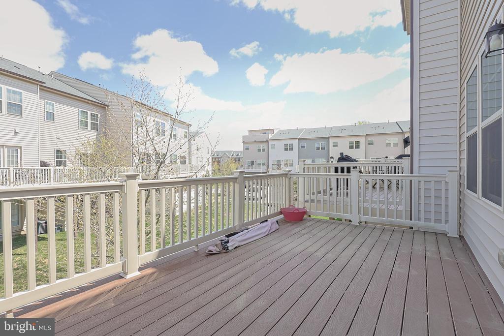 2938 HEBRON LANE
