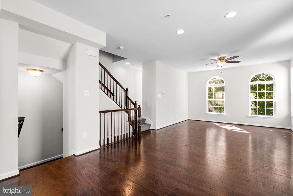 112 KINDRED WAY