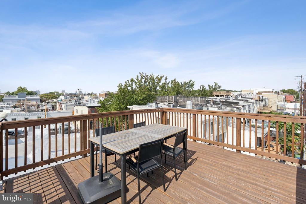 2708 FAIT AVENUE