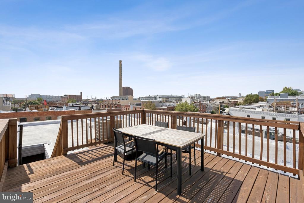 2708 FAIT AVENUE